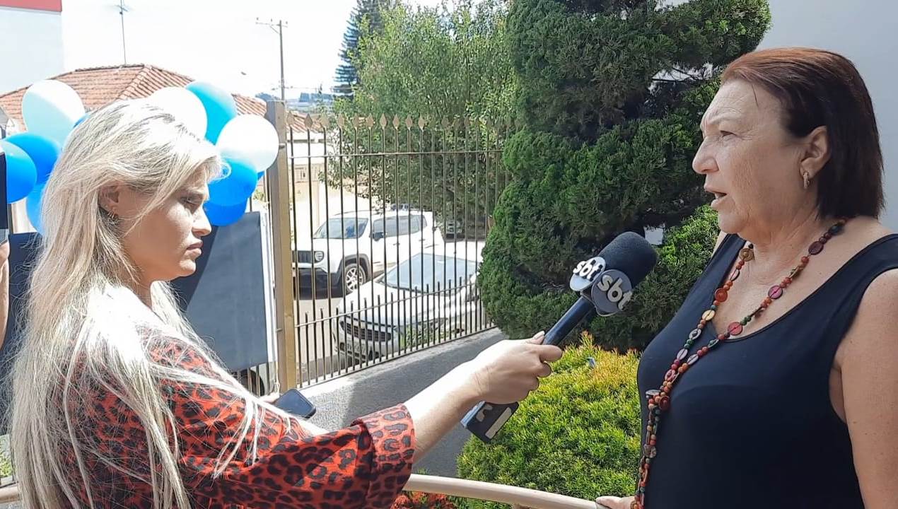 MANIFESTAÇÃO PELO PISO NACIONAL: ATO NO SINDICATO REPERCUTE NA TV